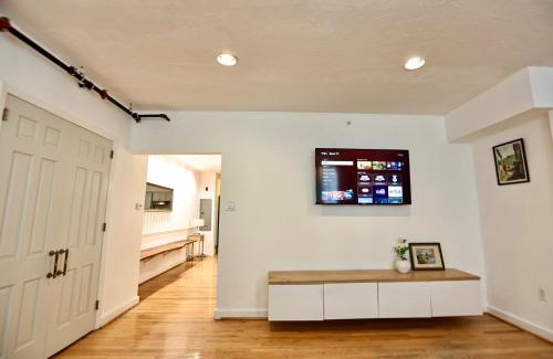 Rittenhouse Row Apartamento | Urban Luxe Redefined in Central city Phila