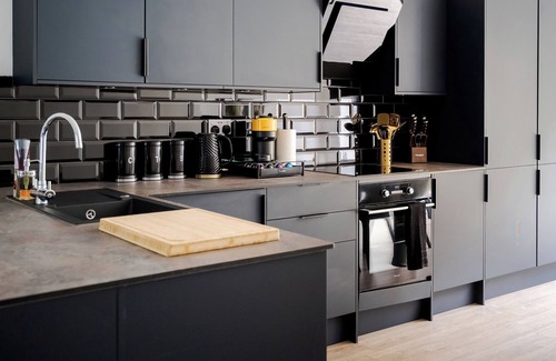 South Hampstead Apartamento | Urban Luxury Air coned 4 Bedroom 3 Bathroom Garden Apartment – Swiss Cottage NW6