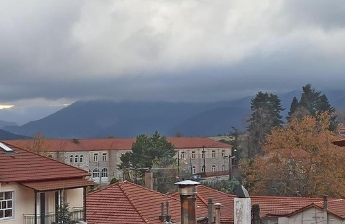 Karpenisi Apartamento | Urban Mountain House