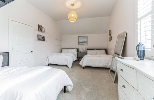 East Nashville Casa | Urban Oasis – Chic 3 BDR in Trendy East Nashville w/ Private Pool!