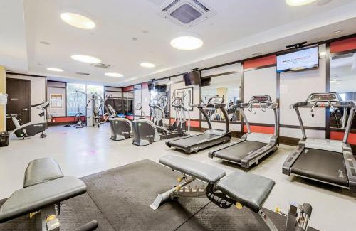 Etobicoke Apartamento | Urban Oasis - Modern 1 bedroom w pool access free parking