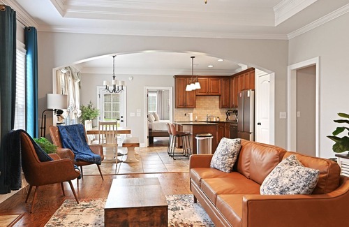 Mount Meigs Casa | Urban Oasis