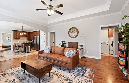 Mount Meigs Casa | Urban Oasis