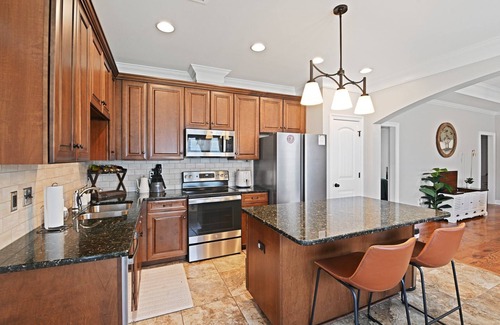 Mount Meigs Casa | Urban Oasis