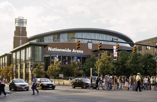 West Columbus Casa | Urban Oasis w Hot Tub Near Downtown & Arena District