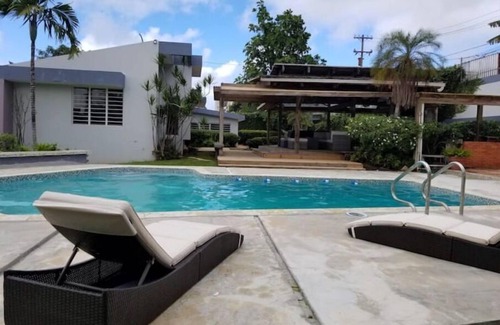 Sabana Llana Sur Casa | Urban Paradise