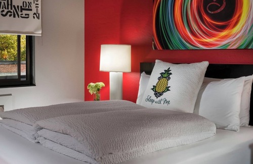 Belltown Hotel | Urban Queen Room, Hotel FIVE, Afternoon Delights, Downtown Location