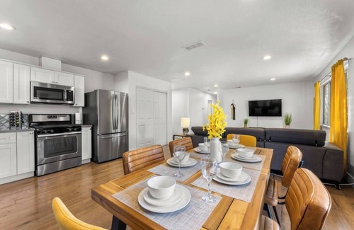 South Natomas Casa | Urban Retreat in the Heart of Sacramento!