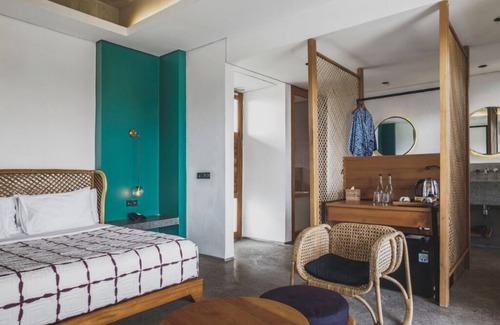 Munggu Complejo | Urban Suite room include breakfast 2 minutes walk to beach
