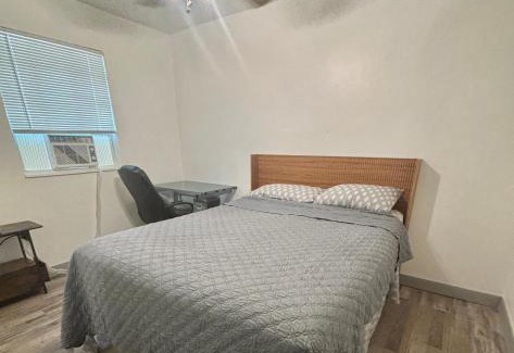 Northside Apartamento | Urban Townhouse in North Jacksonville