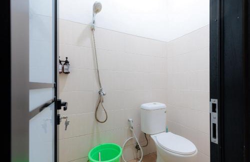 Karawang Hotel | Urbanview Syariah Hotel Tiga ER near Karawang Central Plaza