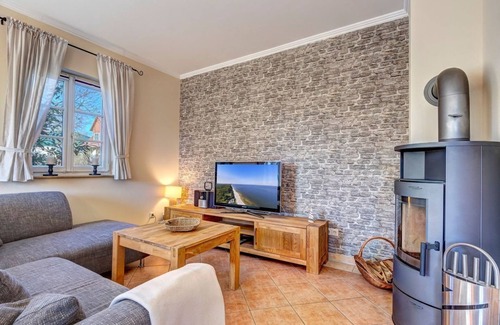 Kachlin Casa | Urlaub am Meer. Familienfreundlich mit Spielplatz und Teich