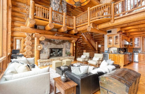 Mountain Village Cabina | Ute Lodge in the heart of Mountain Village