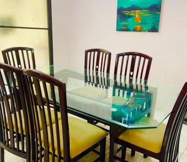 Uttara Apartamento | Uttara Luxury Apartment Near Airport & Metro