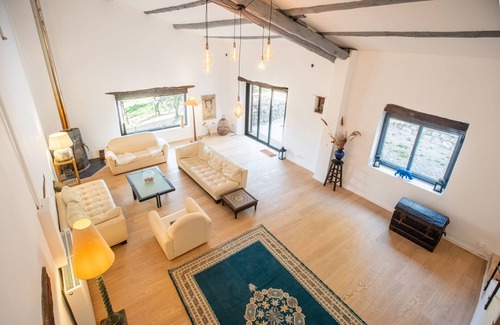 Ampus Otro | Véritable Mas Ancien Avec Piscine Privée sur Domaine de 16 ha, 4 Ch, 4 Sdb
