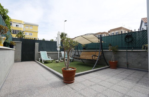 San Fernando Apartamento | Vacaciones 'Masvacation Calle Lanzarote B' con Terraza Privada, Wi-Fi y Aire Acondicionado