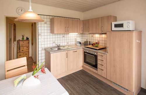 Reinhardshausen Apartamento | Vacation apartment Tulip - Guesthouse Nöchel