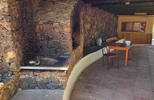 Tiscamanita Apartamento | Apartamento de vacaciones 'Casa Campo De Tiro Gayria' con vistas a la montaña, terraza y Wi-Fi