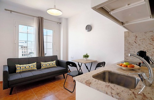 Playa Honda Apartamento | Apartamento de vacaciones 'Casita Sabrina, Seaview Terracer' con terraza privada y Wi-Fi