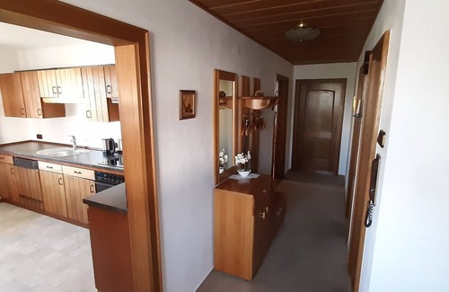 Schnaitsee Apartamento | Vacation apartment for up to 3 persons, 1st sep. Bedroom, south-facing balcony with mountain view