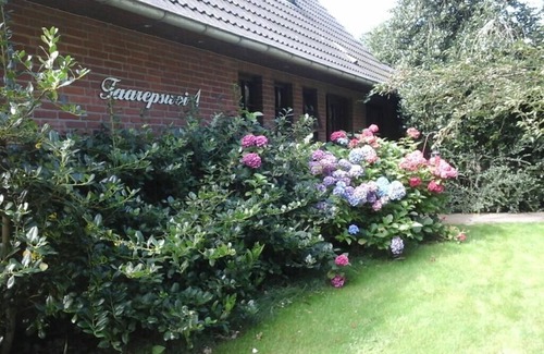 Borgsum Apartamento | Vacation apartment in Borgsum (top right) for up to 2 people