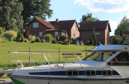 Wesenberg Apartamento | Apartamento en Strasen pequeño - Apartamentos justo en el camino de agua Havel (21993)