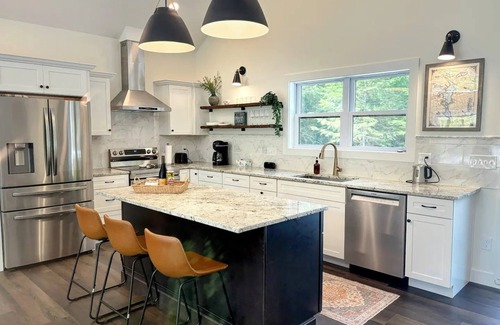 Mount Sunapee Casa | Vacation Home: 2 Mins from Mt. Sunapee & Lake!
