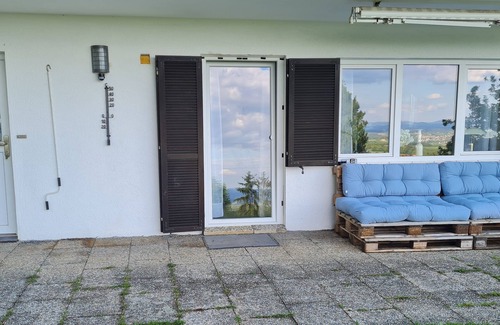 Windorf Casa | Vacation home/Bavaria/Bavarian forest conquer/recreation. .with garden fence...