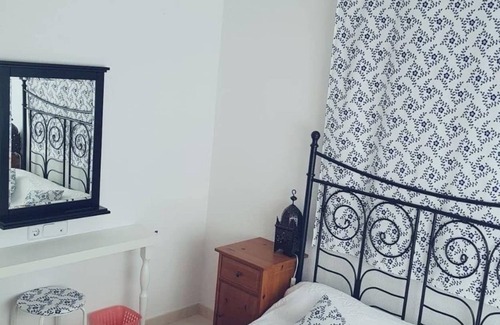 Medina-Sidonia Casa | Casa Medina con vista a la montaña y al mar, piscina, Wi-Fi, terrazas y jardín