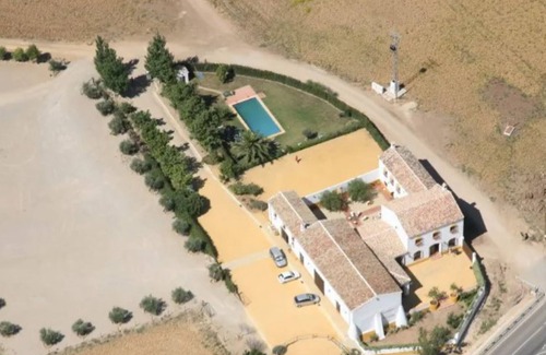 Teba Casa | Casa de vacaciones "Casa La Camorra" con vistas a la montaña y piscina compartida