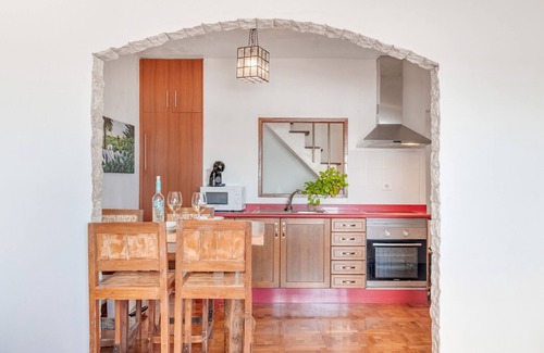 Arrieta Casa | Casa de vacaciones 'Casa Roque' con vistas al mar, Wi-Fi y aire acondicionado