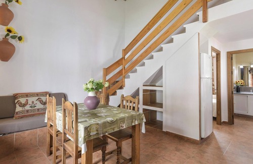 Zahora Casa | Casa de vacaciones "Cortijo Miguelin" con piscina, Wi-Fi, terrazas y jardín