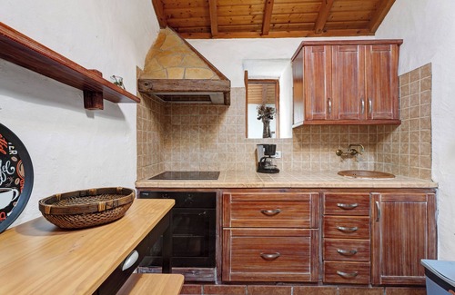 Cueva del Viento Casa | Casa de vacaciones 'El Lagar' con vistas a la montaña, Wi-Fi y aire acondicionado