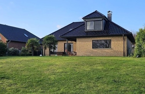 Waase Casa | Vacation home for 6 guests with 140m² in Ummanz (271054)