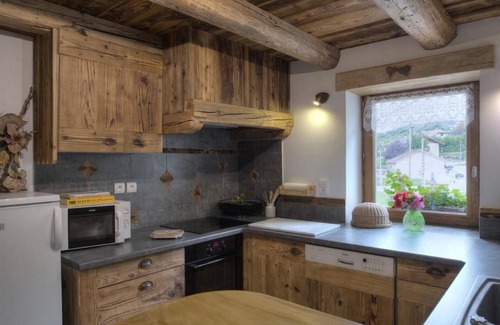 Val-de-Fier Casa | Entre lacs et montagne: gîte de charme du saladin