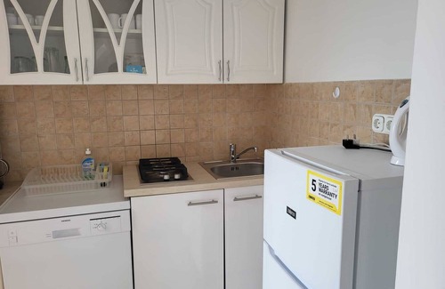 Balatonmariafurdo Casa | Casa de vacaciones con piscina, WiFi en el lago para 8 personas.