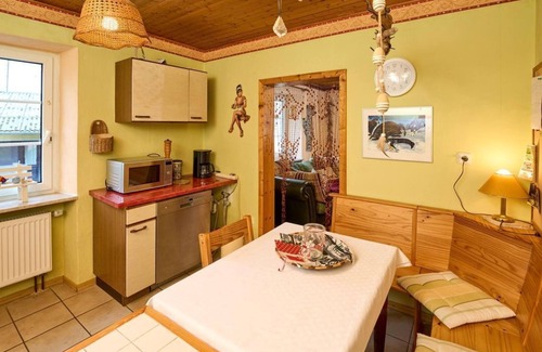 Hunerbach Casa | Vacation home Im Räubernest - 6-bed vacation home, bath/WC, 3 bedrooms, up to 8 pers.