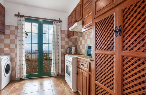 Tacoronte Casa | Casa de vacaciones 'Los Dragos Y Volcán' con vistas al mar, terraza privada y Wi-Fi
