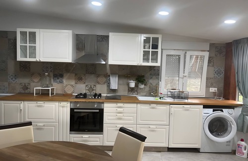 El Madronal Casa | Vacation Home 'Mi Casita De Chimaca' with Mountain View, Wi-Fi and Air Conditioning