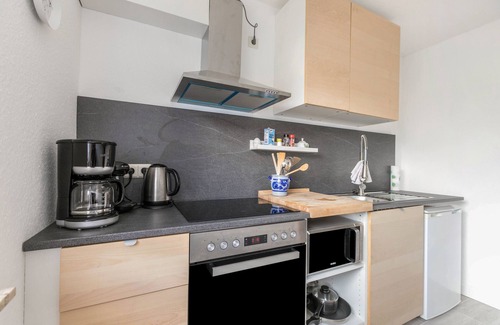 Niebuell Casa | Casa de vacaciones "Niebüllhus" con terraza privada y Wi-Fi