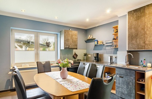 Wangerland Casa | Casa de vacaciones "Nordsee 9 Personen" con terraza privada, jardín privado y Wi-Fi