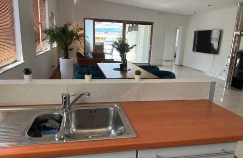 Ferlach Apartamento | Vacation home Oxy