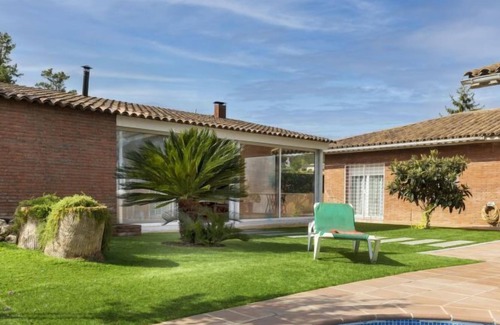 Mont Barbat Casa | Casa de vacaciones San Roca en Tordera - 14 personas, 5 dormitorios