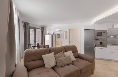 Arguineguin Casa | Casa de vacaciones 'Sunset' con vistas al mar, terraza compartida y Wi-Fi