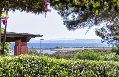 Punta De Su Turrione Casa | Casa de vacaciones "Villa Toni" cerca de la playa con terraza privada y jardín compartido