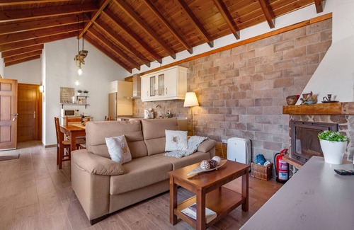 El Tanque Casa | Casa de vacaciones 'Volcán 16' con terraza privada, jardín privado y Wi-Fi