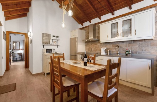 El Tanque Casa | Casa de vacaciones 'Volcán 16' con terraza privada, jardín privado y Wi-Fi