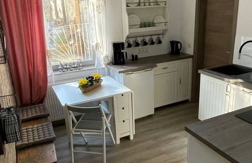 Winsen Casa | Vacation home "Wald-Häuschen" - Lüneburg Heath - with dog -