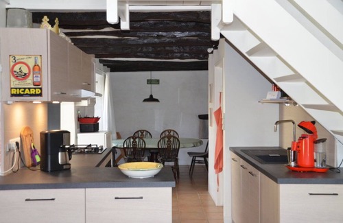 Saint-Laurent-la-Vallee Casa | Vacation home with private pool, away from the crowds