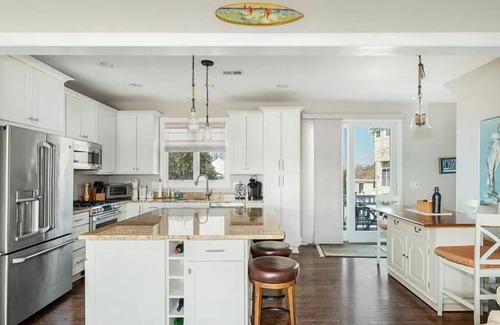 Point Pleasant Beach Casa | Vacation in Point Pleasant Beach at this waterfront retreat that sleeps 8.